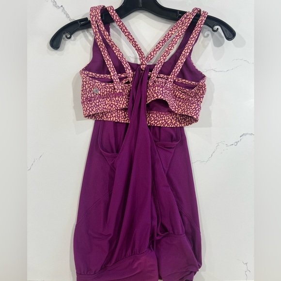 Lululemon loose tank top with built in bra - Picture 2 of 2